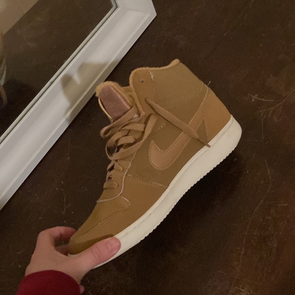 Nike Ebernon Womens Mid SE “Wheat” - Picture 3 of 4